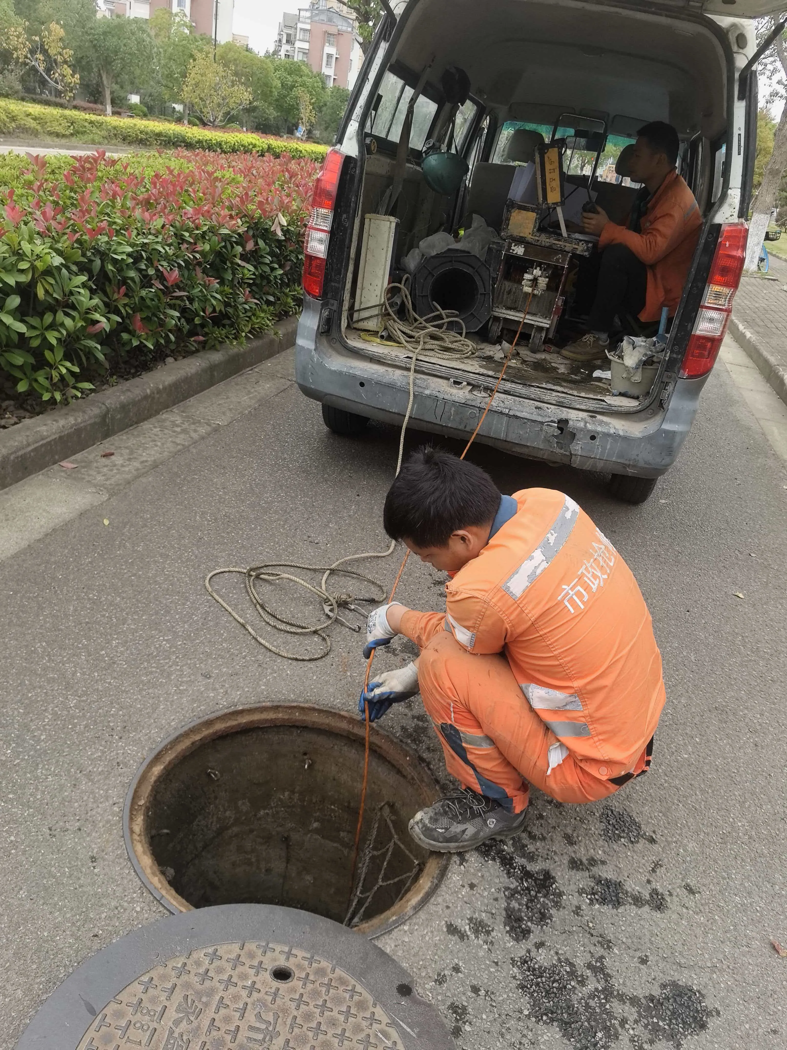 市政管道高压清洗服务